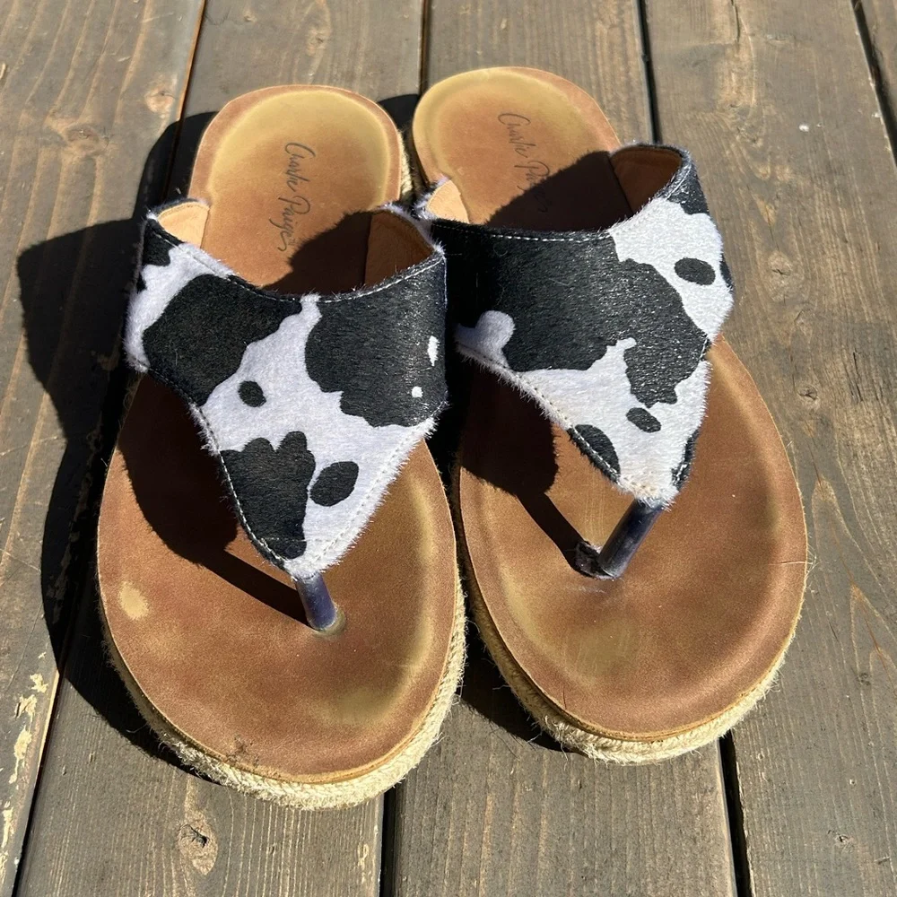 Women’s Charlie Paige Cow Print Sandals Flip‎ Flops Size 7